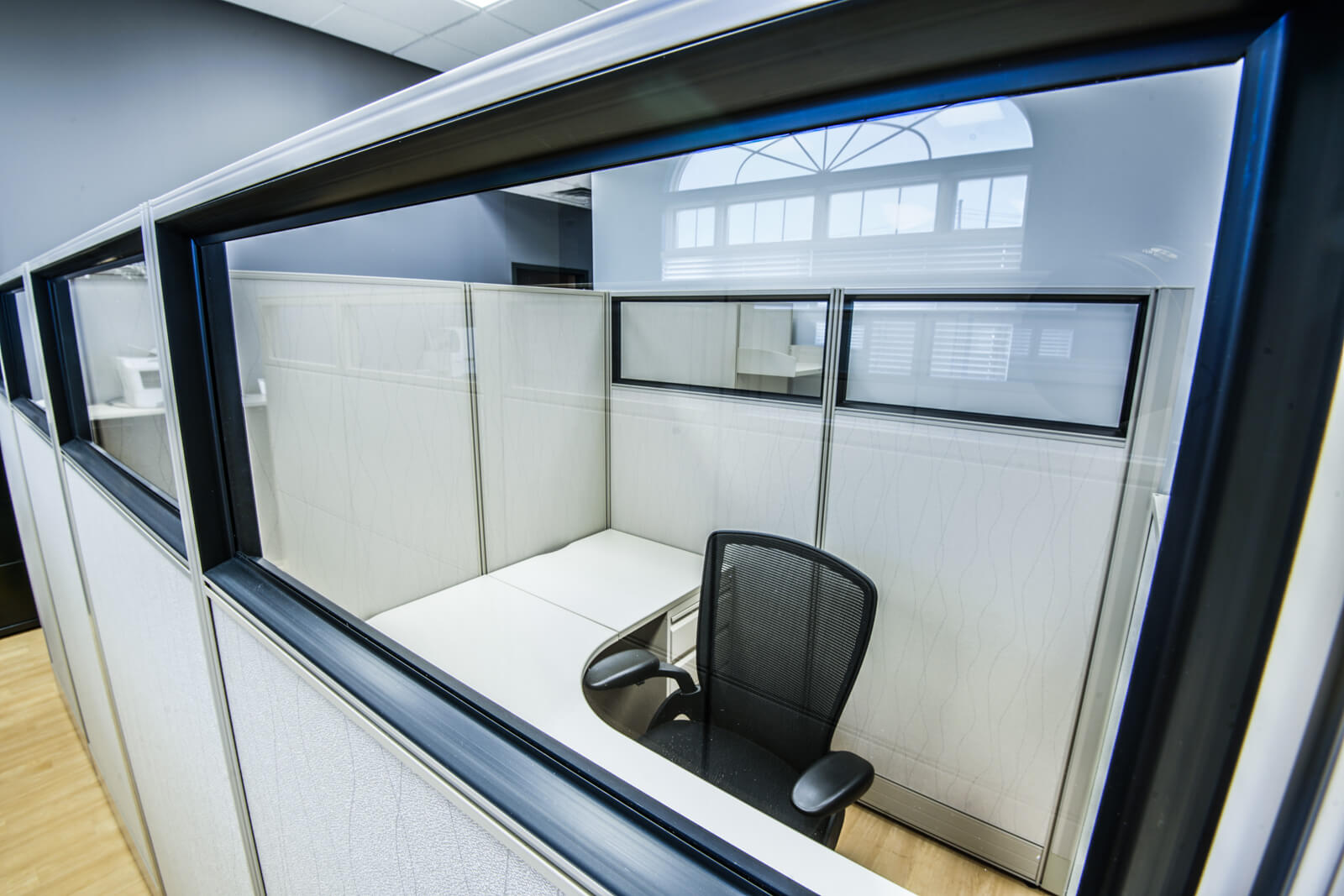 Furnished cubicles